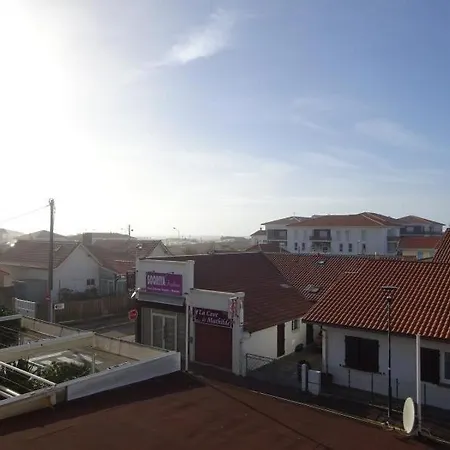 Appart 2eme Etage Avec Balcon Et Place De Parking *