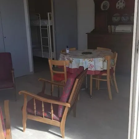 Apartment Appart 2eme Etage Avec Balcon Et Place De Parking Biscarrosse